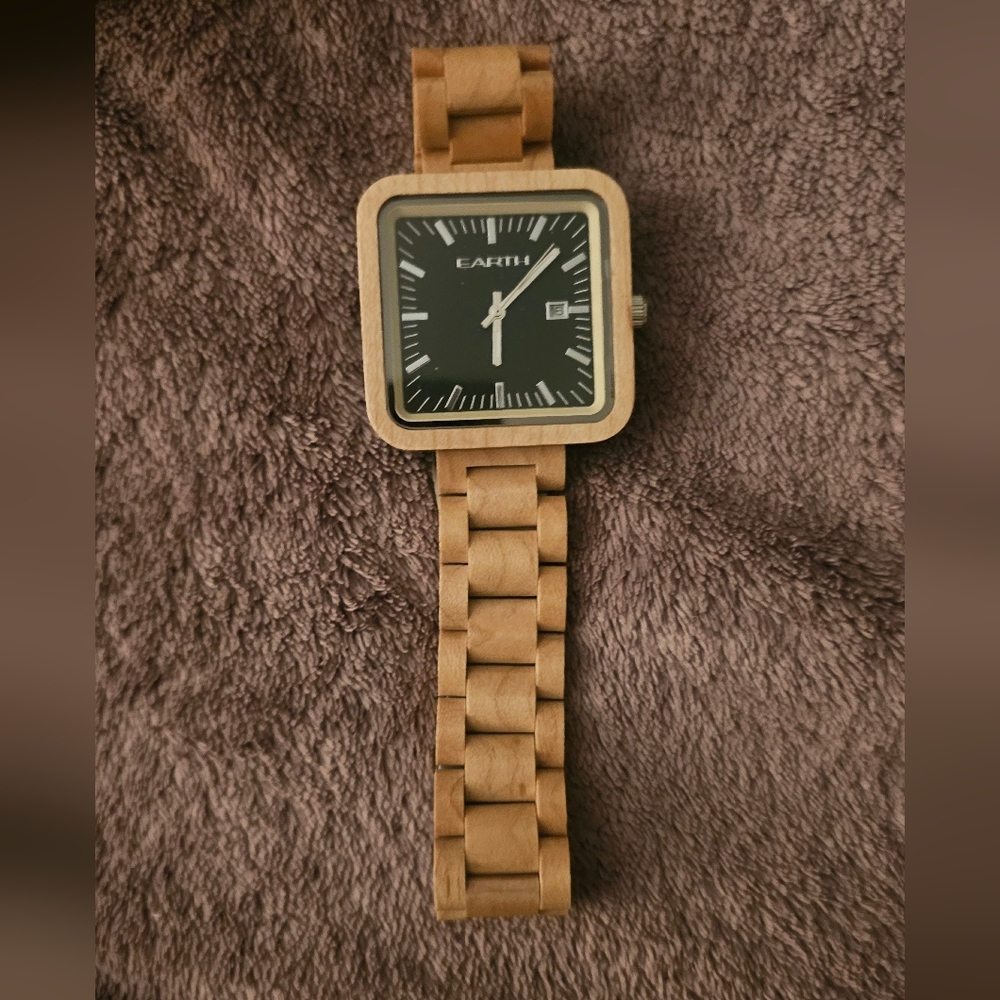 Earth Wood Watch with Black Dial